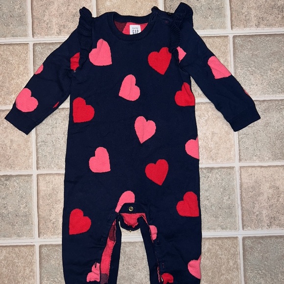 Adorable sweater long sleeve romper - Picture 2 of 3